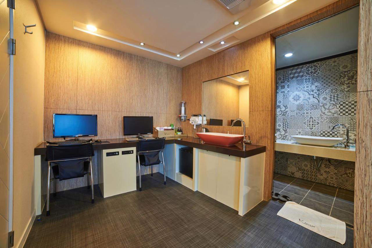 Busan Premium V Hotel Esterno foto