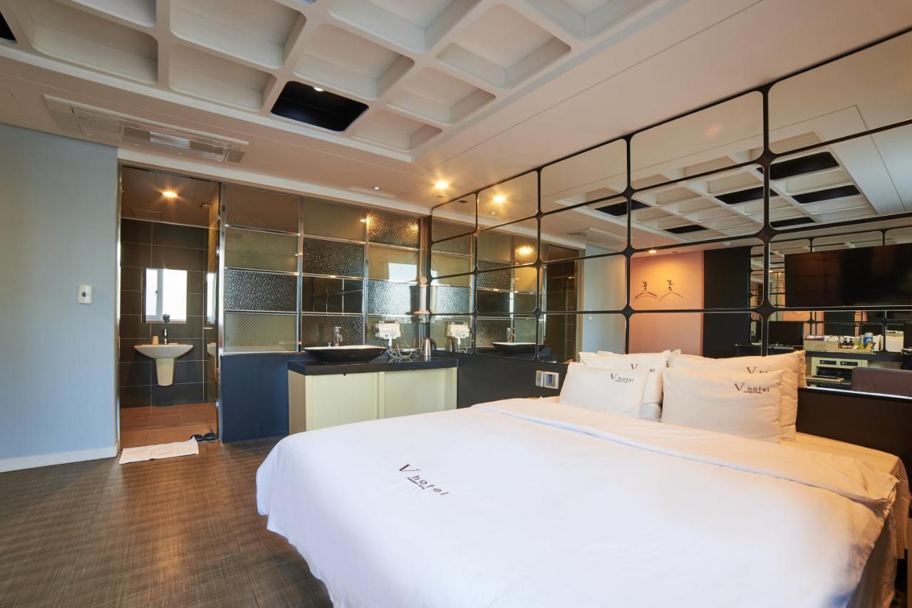 Busan Premium V Hotel Esterno foto
