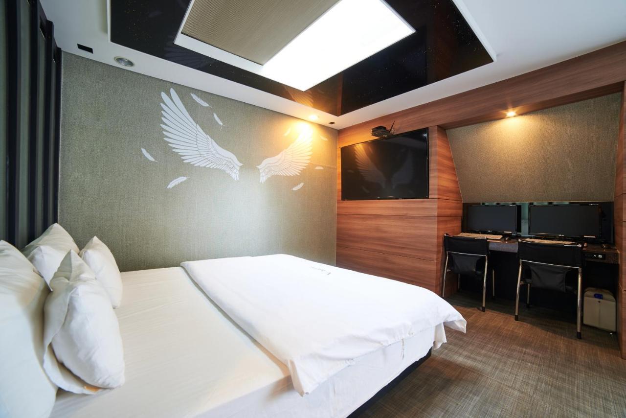 Busan Premium V Hotel Esterno foto