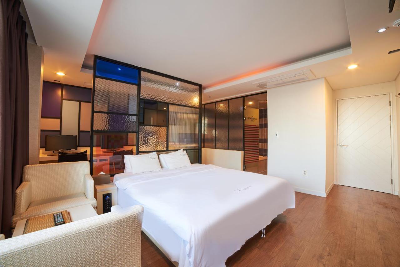 Busan Premium V Hotel Esterno foto
